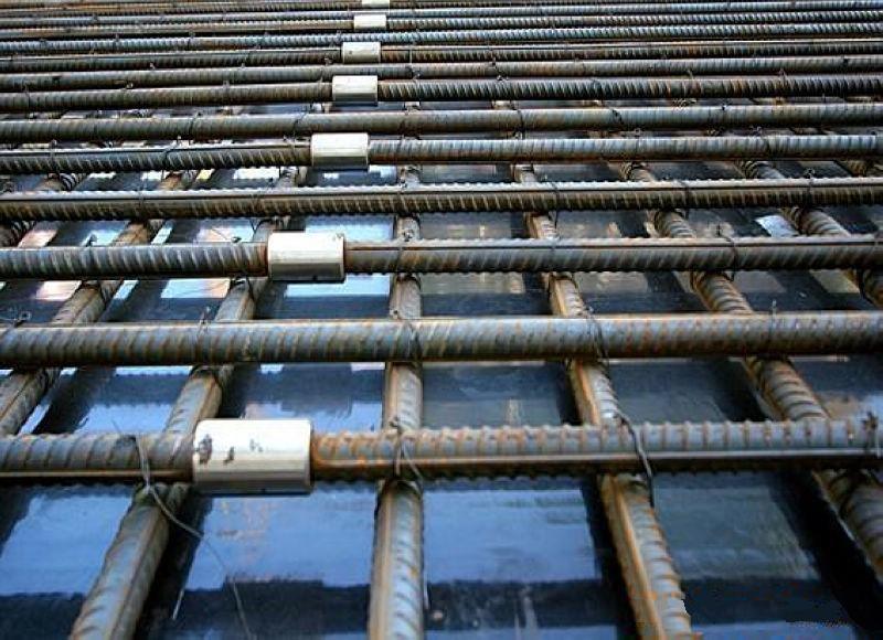 都江堰为什么建楼房时，要在钢筋上加一排小圆环？原来作用这么大